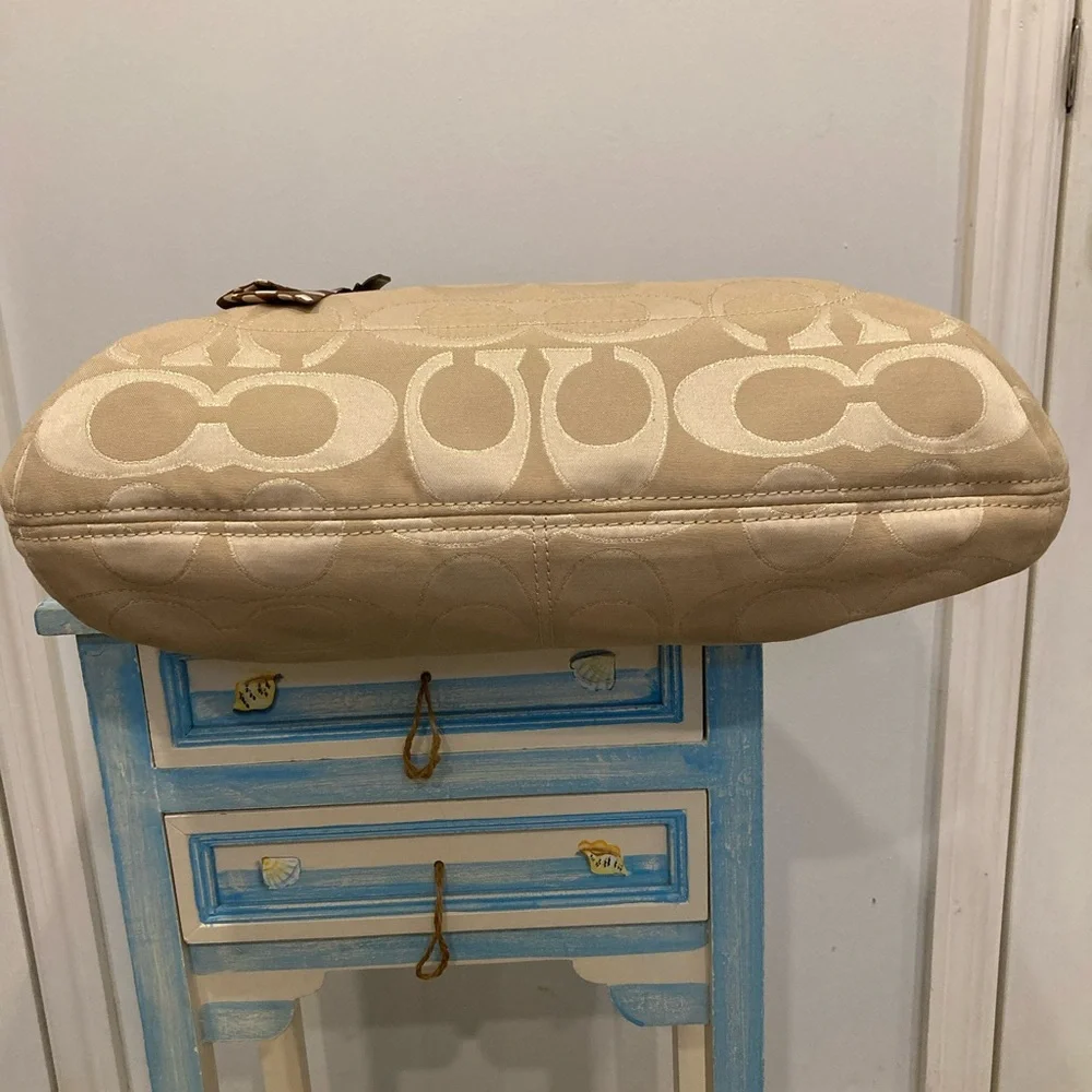 Coach Poppy Signature Metallic Glam Tote - Picture 9 of 12